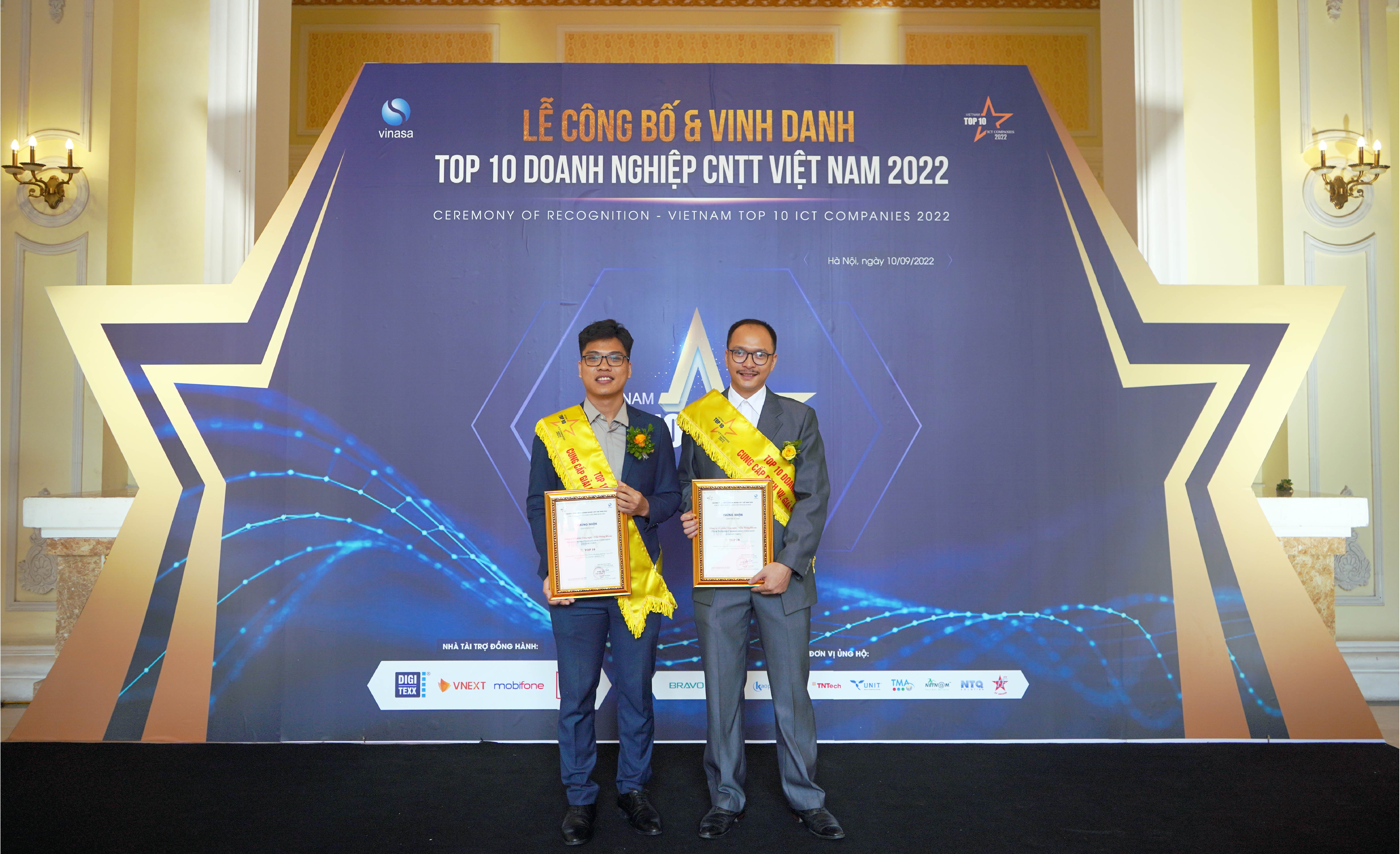 Elcom 03 năm liên tiếp lập “cú đúp” tại Top 10 Doanh nghiệp Công nghệ thông tin Việt Nam